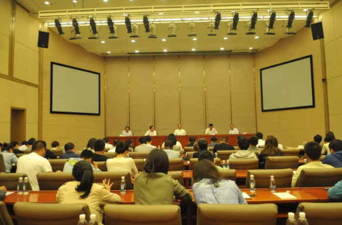 高新區“不忘初心、牢記使命”主題教育正式啟動