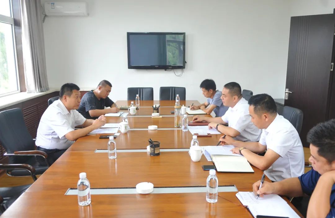 【藥都要聞】本溪高新區黨工委副書記、管委會主任張宏斌會見遼寧山水工源水泥有限公司總經理王廣新一行