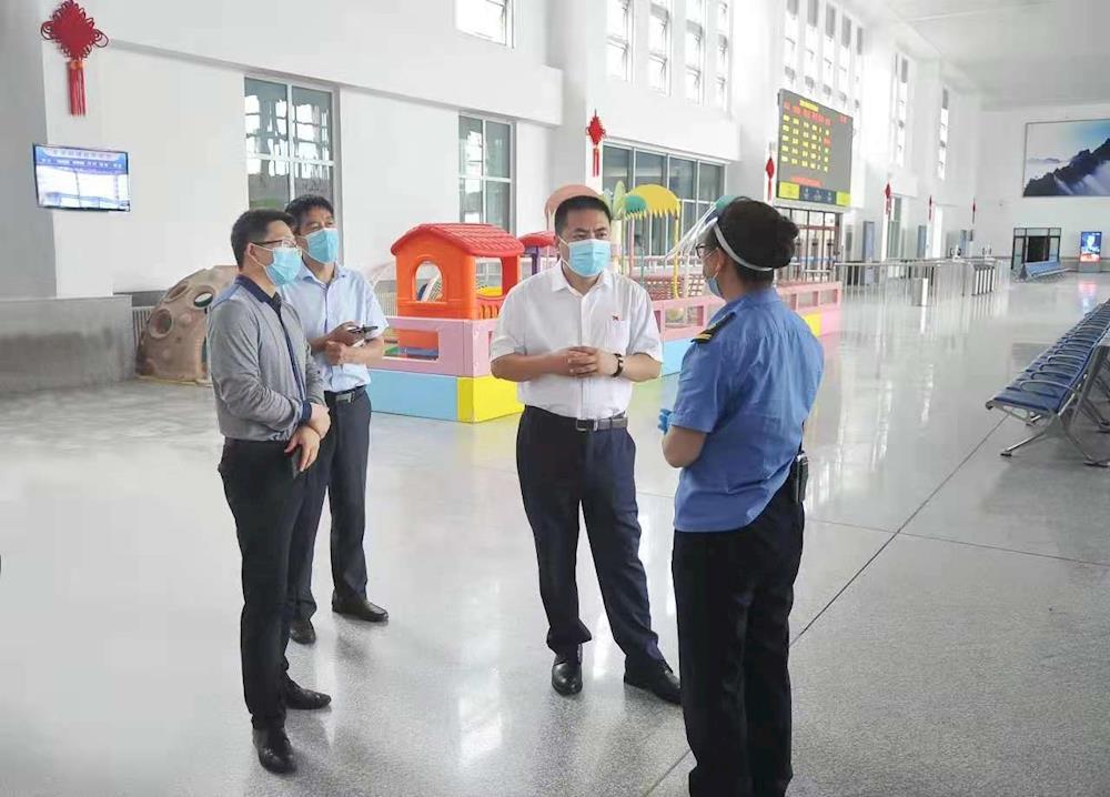 【疫情防控】本溪高新區黨工委副書記、管委會主任、區新冠肺炎疫情防控指揮部總指揮張宏斌現場督導疫苗接種工作