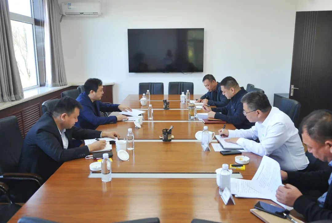 【藥都要聞】張宏斌會見芳華龍寶大健康有限公司董事長王楓一行