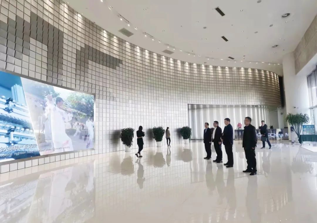 【藥都要聞】張宏斌帶隊(duì)赴江蘇省泰州高新區(qū)開(kāi)展調(diào)研考察活動(dòng)