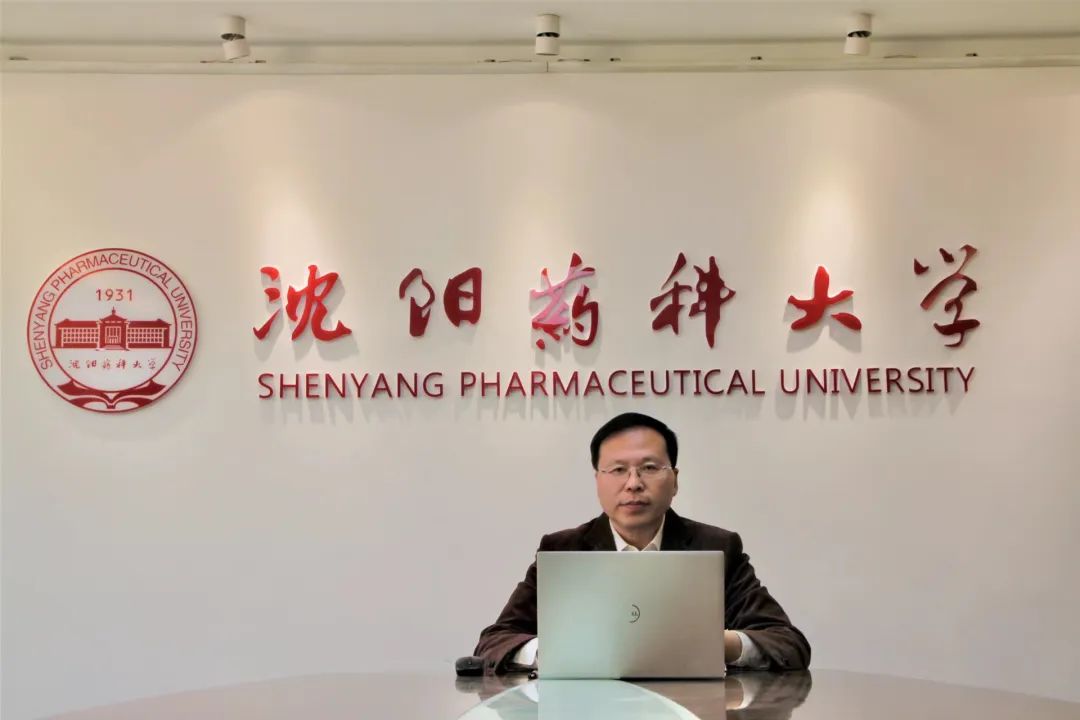 【疫情防控】沈陽藥科大學黨委副書記侯延林為本科生講授偉大抗疫精神思政課