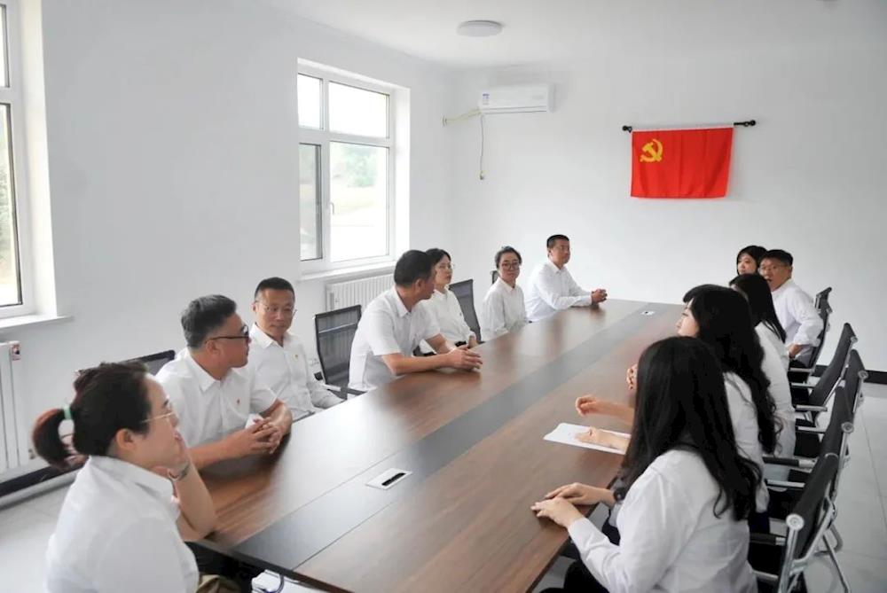 【藥都要聞】高新區(qū)系列主題黨日活動之機關干部進軍營 實地感悟強軍夢