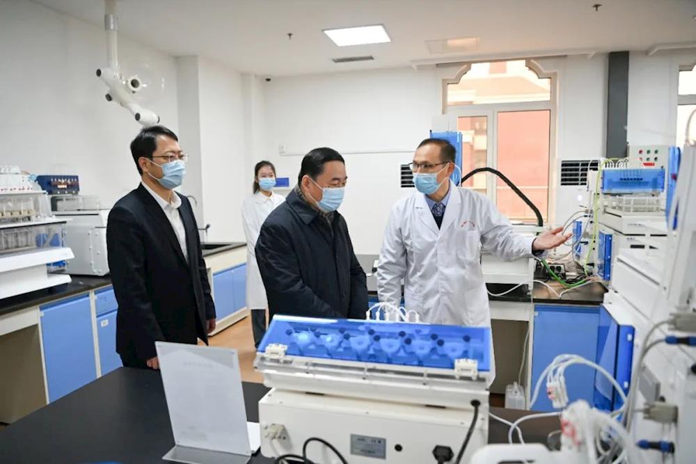 郝鵬在本溪調研時強調 大力推進產業結構調整 發揮優勢加快發展爭先進位