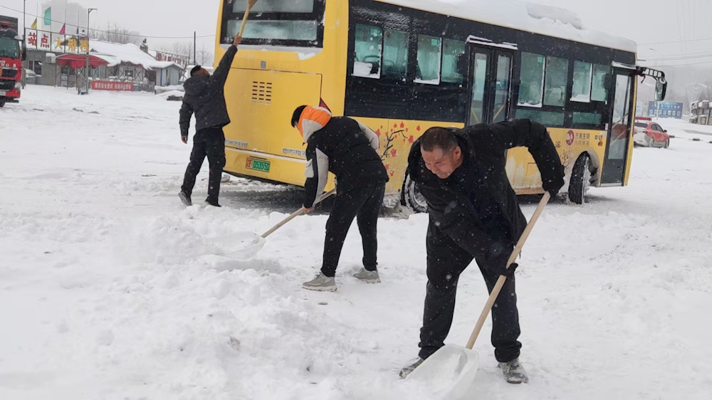 【藥都要聞】全力保障百姓的正常出行， 藥都客運成為雪天里的 “溫暖守護者”