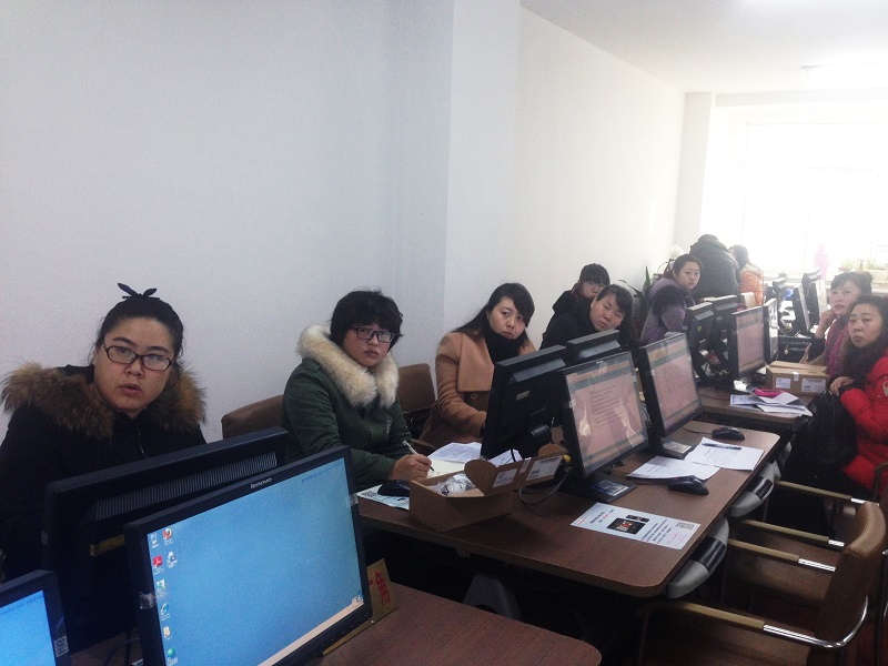 高新區(qū)社區(qū)書屋管理員參加管理培訓(xùn)