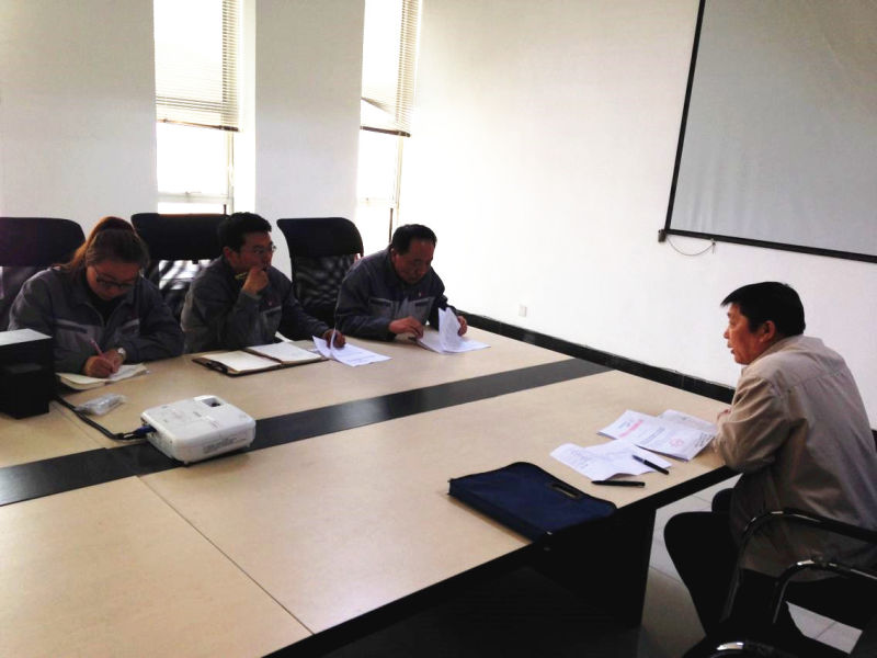 區(qū)安監(jiān)局走訪檢查企業(yè)員工職業(yè)健康管理工作