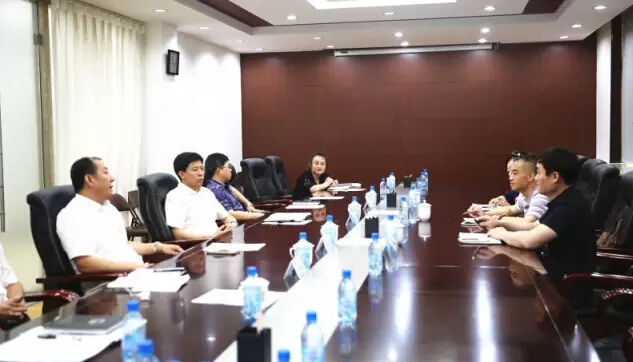 楊軍生會見鐵牛集團副總裁 加快易辰國際廣場項目建設進程
