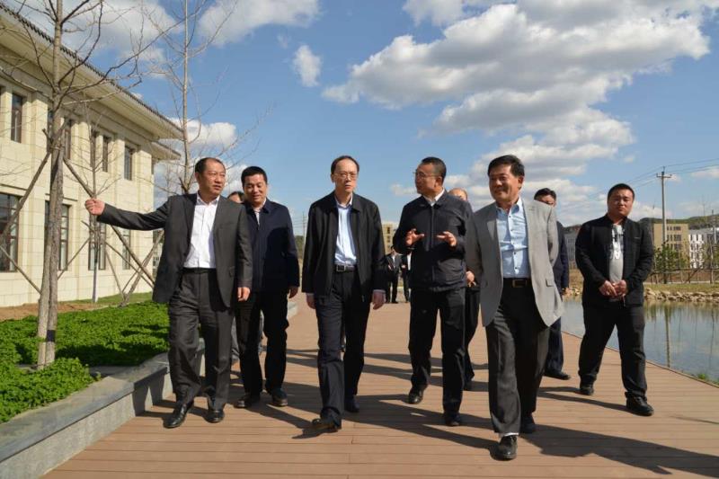 譚成旭調(diào)研高新區(qū)重點(diǎn)項(xiàng)目建設(shè)和重點(diǎn)企業(yè)運(yùn)營(yíng)情況