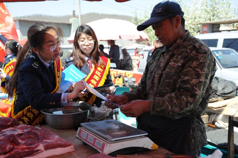 高新區(qū)開展稅收宣傳活動