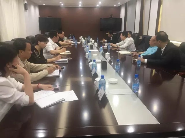 市商業(yè)銀行行長宋佳鐳一行到高新區(qū)考察