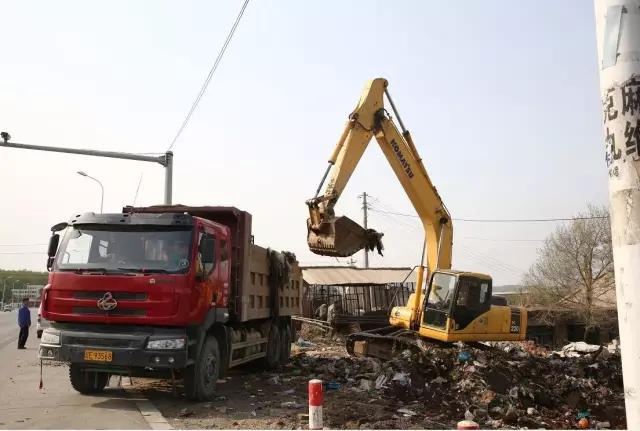 環(huán)境衛(wèi)生綜合整治突擊檢查，快來看看你家門口干凈了嗎？