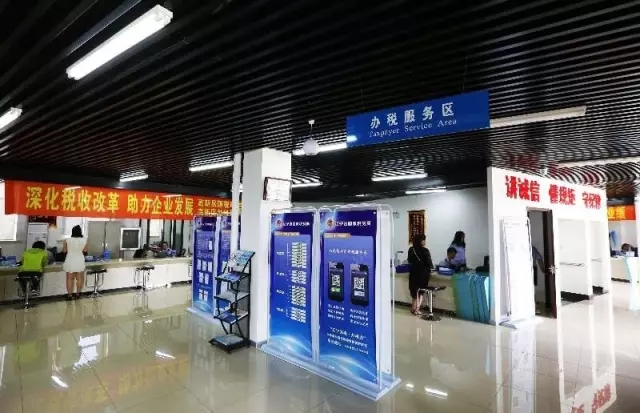 高新區行政服務中心貼心服務為前來辦事人員增便利